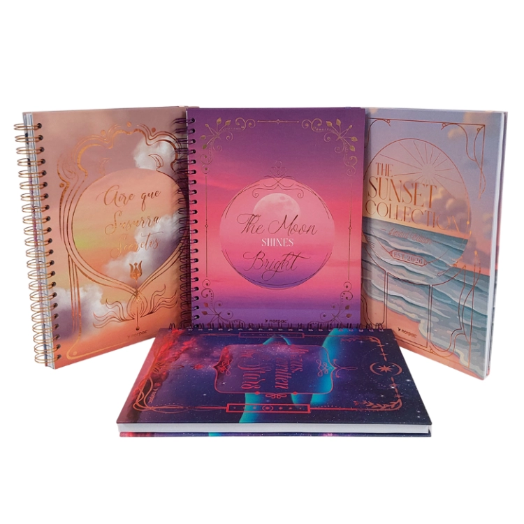 Cuaderno con Espiral Norpac Removible Fantasy Dreams A4 Universitario 90 Hojas Rayadas y Liso Art.C180MR